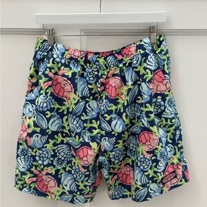 Vineyard Vines - almost new - tropical Print Men's Chappy Swim Shorts